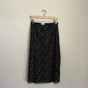 Chic Black Floral Midi Skirt